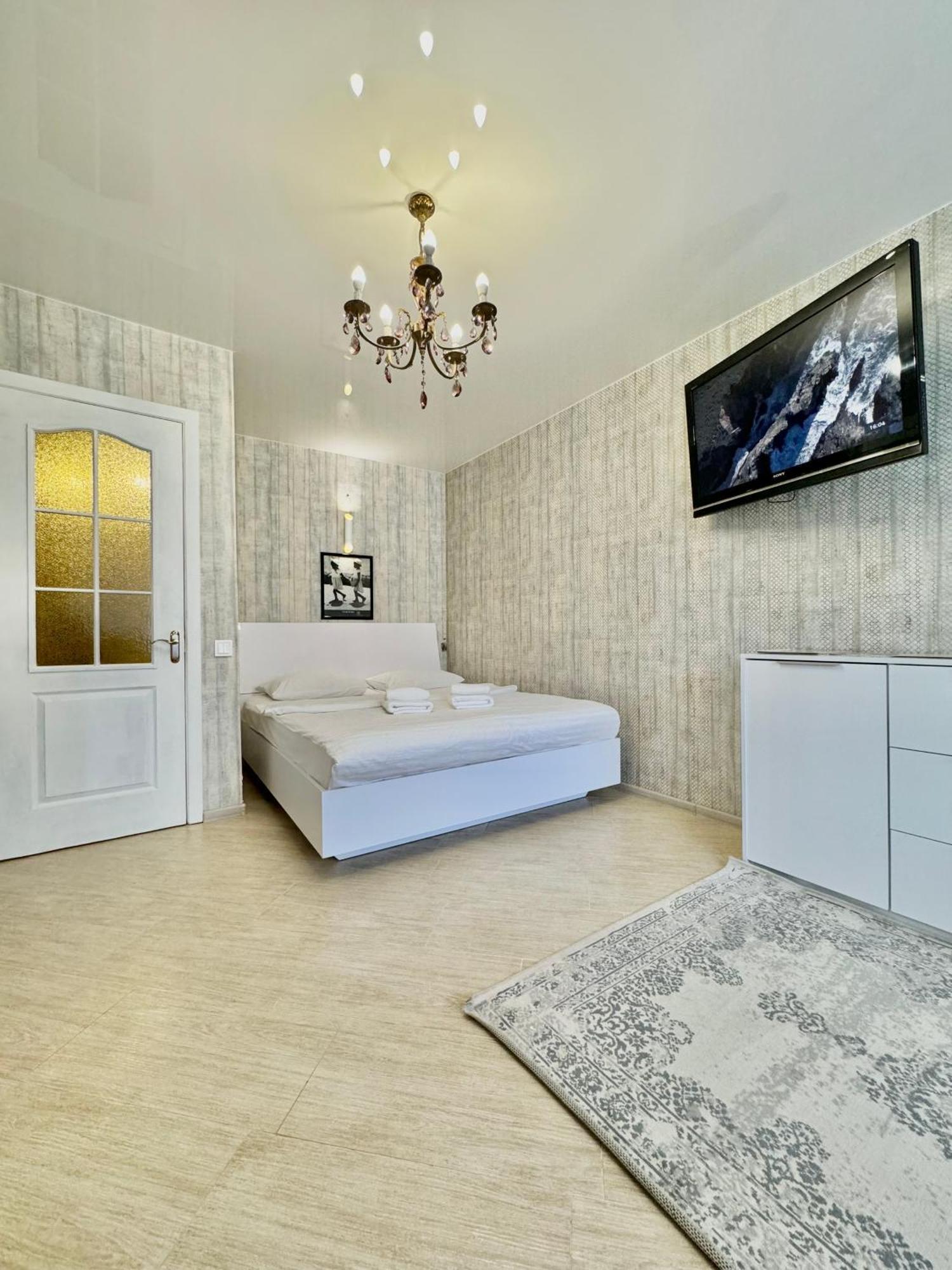 Apartpoltava Смак Італії У Самому Центрі Полтави , Білосніжна Студія В Новобудові, Банківський Чек Extérieur photo
